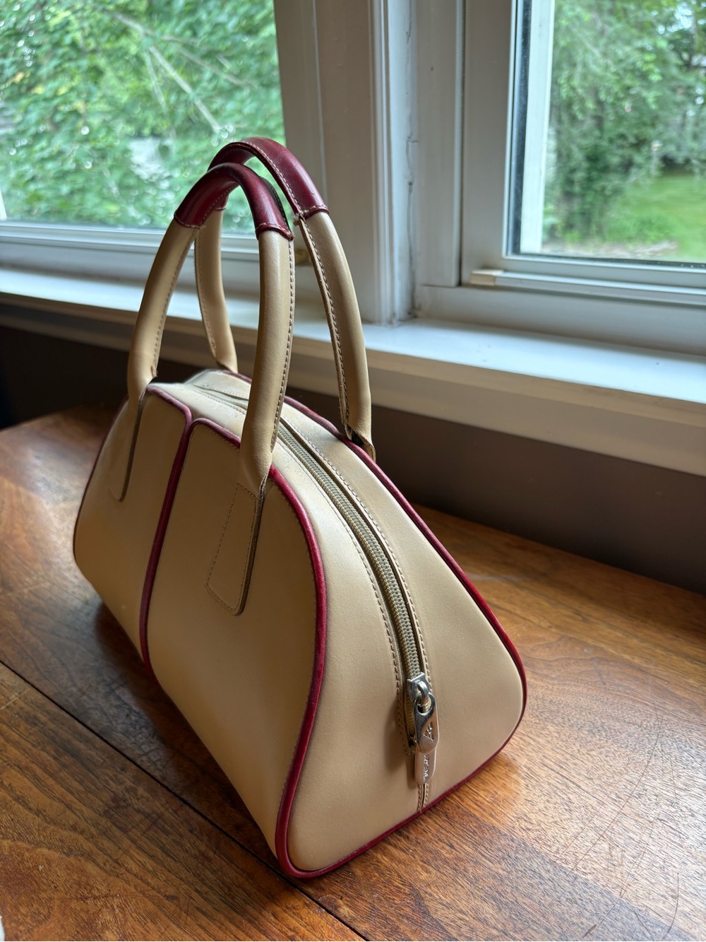 Source Unknown Beige Satchel with Red Trim